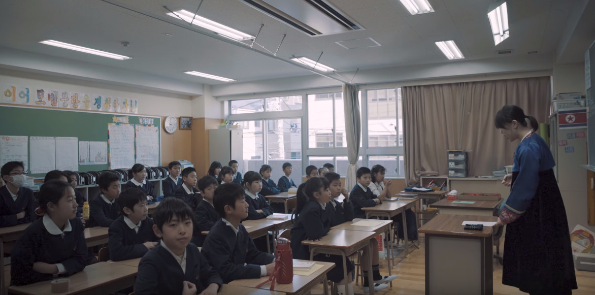 遭射飛彈老師仍教學生「畫金正恩」　東京北韓學校慘被日人欺悔（翻攝自Rocknews24）