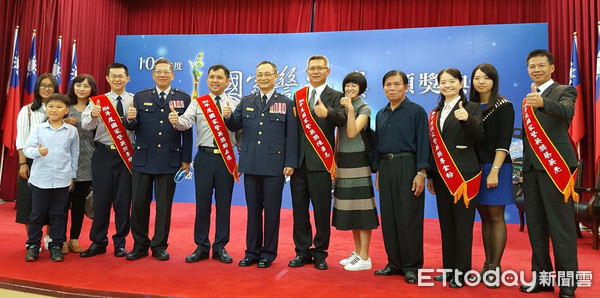 ▲台南市警局有7人獲選國家警英獎殊榮，警政署公開表揚。（圖／警方提供）
