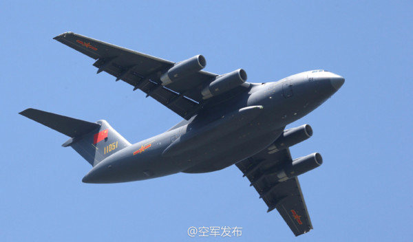 中國空軍迎接成立68周年，官方發布一系列各型戰機高清圖片。運-20大型戰略運輸機。（圖／翻攝自空軍發布微博）