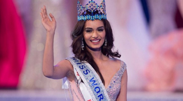 ▲▼ 印度佳麗Manushi Chhillar奪下世界小姐冠軍。（圖／翻攝自推特／@AnupamPkher）