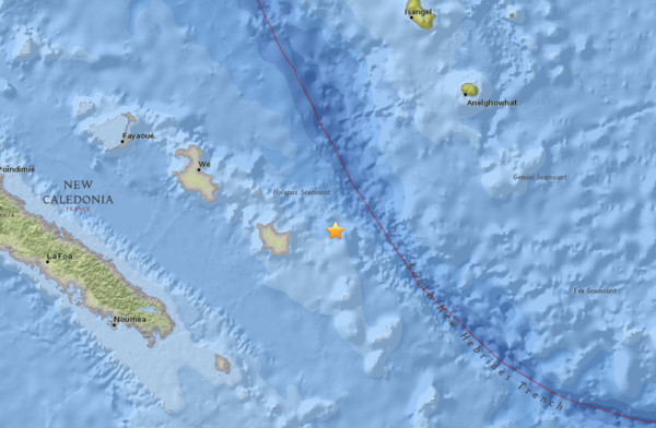 ▲▼美國國家氣象局表示，南太平洋新喀里多尼亞（New Caledonia）和瓦努阿圖（Vanuatu）的沿海地區在台灣時間周一（20日）上午6時43分，發生規模7.0強震。（圖／翻攝USGS）