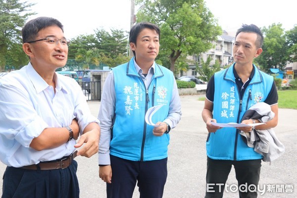 花蓮市中原國小前文中三預定地其實並非公園用地，屬花蓮縣政府教育處所有，並委託中原國小做平時的清潔維護，市長魏嘉賢呼籲鄉親共同維護環境整潔，不要隨意棄置垃圾。（圖／花蓮市公所提供）