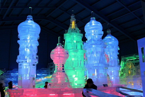 ▲韓國華川冰雪祭、享美食。（圖／東南旅遊、七逗旅遊網）