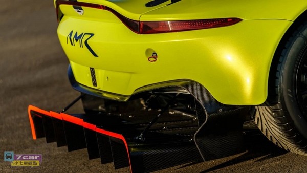 ▲繼承WEC常勝血統　Aston Martin Vantage GTE賽車亮相（圖／小七觀點提供）
