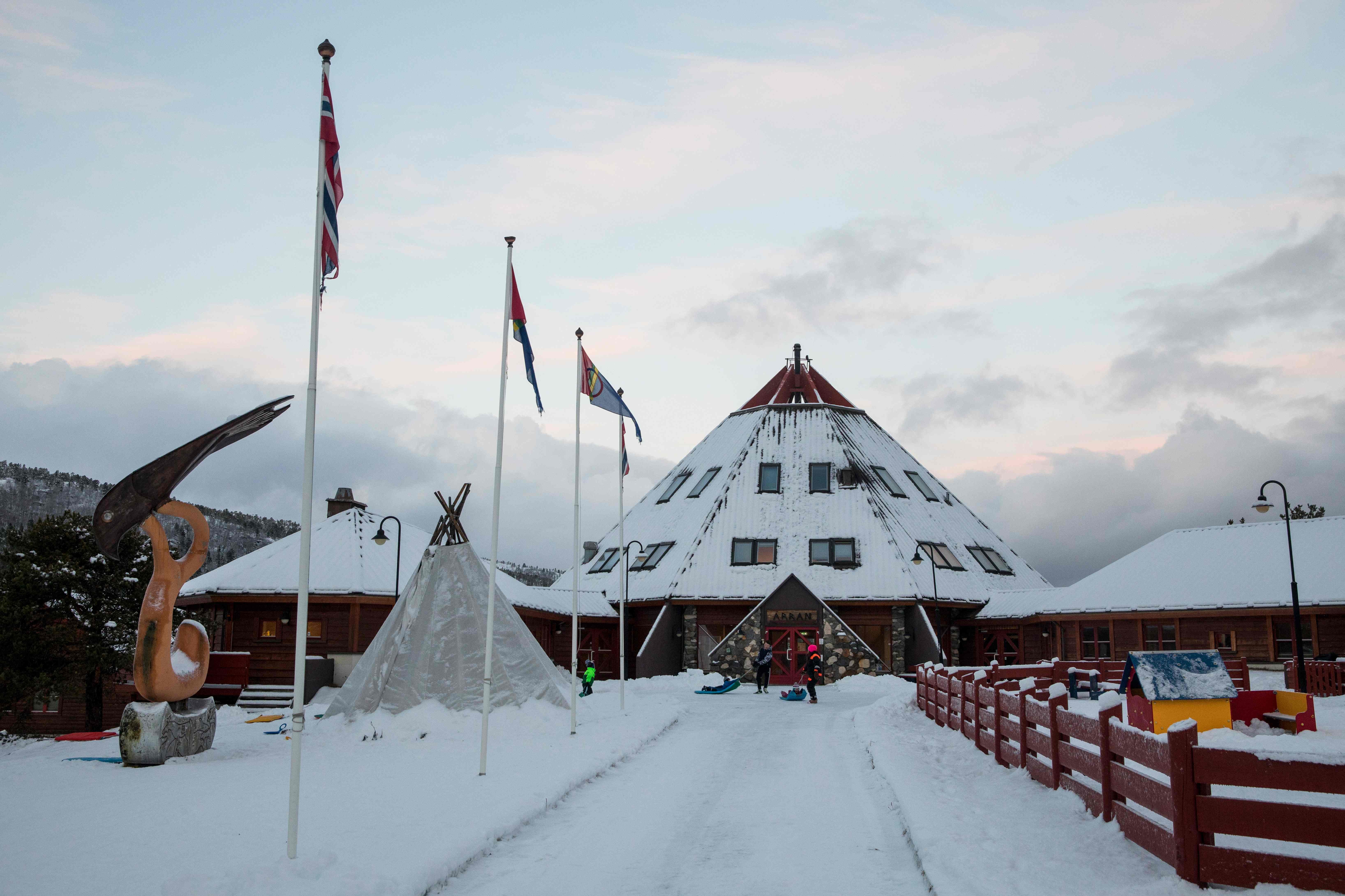 挪威警方在位於北極圈北方、拉普蘭（Lapland）一個居民不到2000人的小型社區，發現一共發生151起涉嫌性侵案件，其中更包括43起強暴案件，舉國震驚。（圖／CFP）