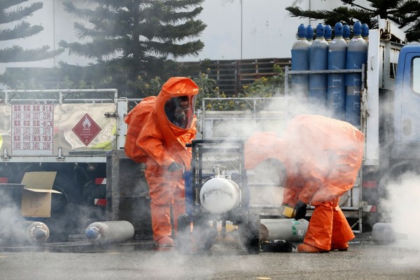 陸軍36化學兵投入毒化物災害演習　展現國軍應處能力