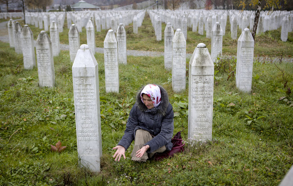 ▲▼波士尼亞衝突的受難者。（圖／達志影像／美聯社）