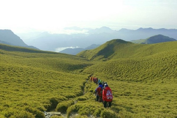 ▲台中近郊戶外景點Top5戶外露營登山秘境。（圖／Tripbaa提供）