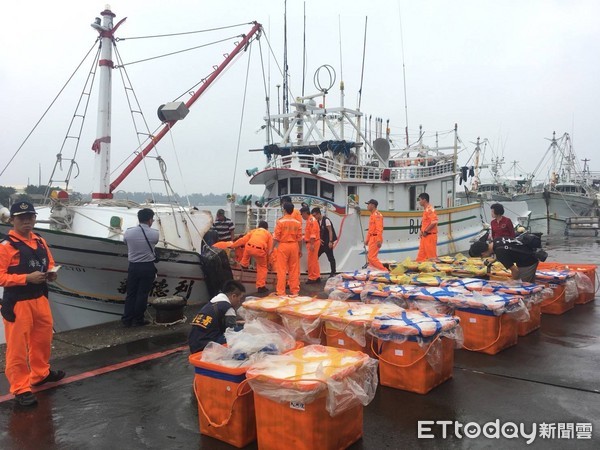 ▲巡署第11海岸巡防總隊，查獲澎湖籍「新德利」漁船，涉嫌走私大陸黃魚共約7861.14公斤。（圖／海巡提供）