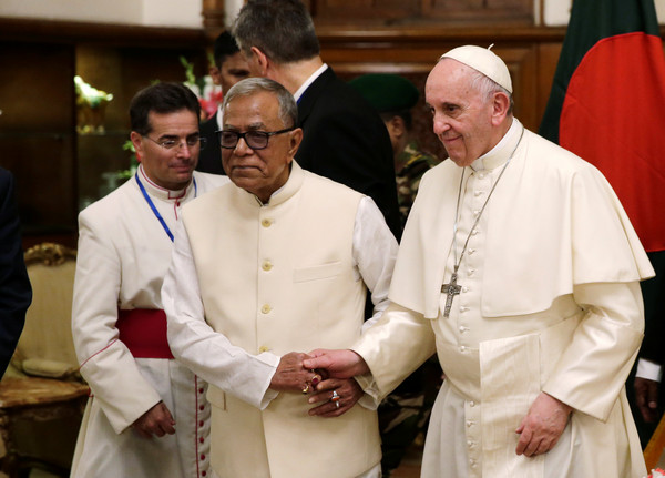 ▲▼教宗與孟加拉總統           。（圖／路透社）