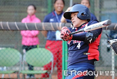 快訊/中華女壘亞運開門紅!李思詩開轟 10比3退香港