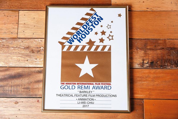 《小貓巴克里》電影版已拿下「休士頓國際影展」動畫長片金牌獎。