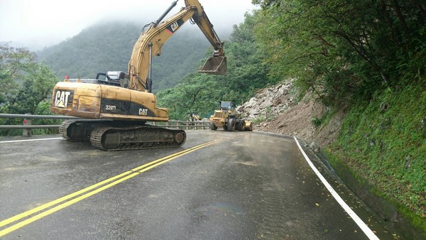 ▲▼蘇花公路蘇澳至東澳路段預警性封閉。（圖／翻攝自交通部公路防救災資訊系統）