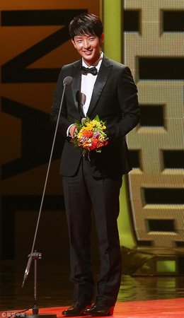 ▲李準基獲得2013首爾國際電視節最佳男演員。（圖／CFP）