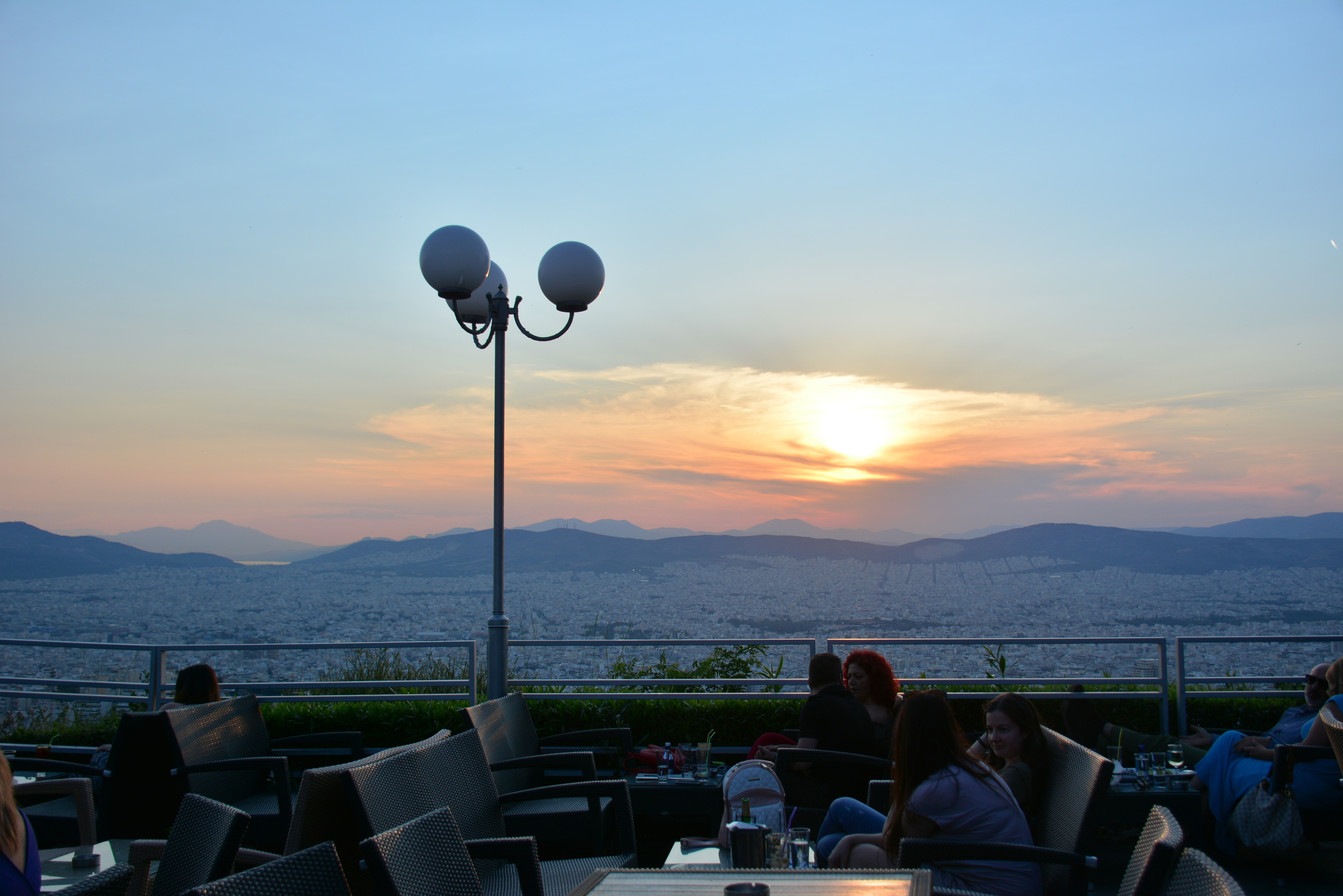 ▲▼希臘雅典日落夕陽,景觀餐廳。（圖／記者李姿儀攝）