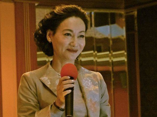 惠英紅靠《血觀音》棠夫人一角獲金馬54最佳女主角獎。（圖／friDay影音提供）