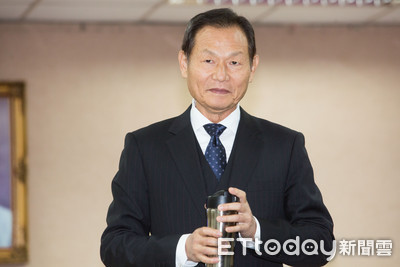 李翔宙新書《政。望》搶先看 曝國安局長、外交大使難啟齒的秘密