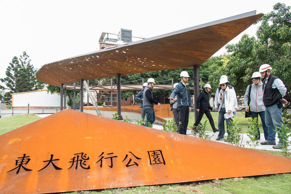 ▲東大飛行公園 7大藝術裝置融合歷史及飛行意象。（圖／新竹市政府提供）