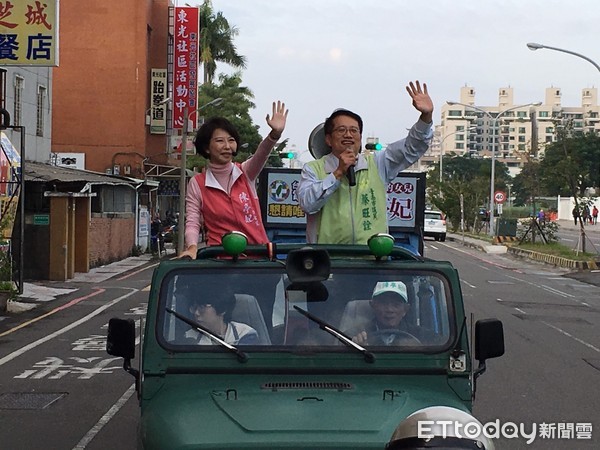 ▲台南市長參選人陳亭妃，偕同市議員蔡旺詮，9日在東區進行車隊遊街活動，力邀大家參加10日東區暨教育後援會成立大會。（圖／陳亭妃提供）