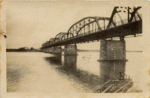 ▲▼ 1925年的台北大橋。（圖／翻攝自維基百科）