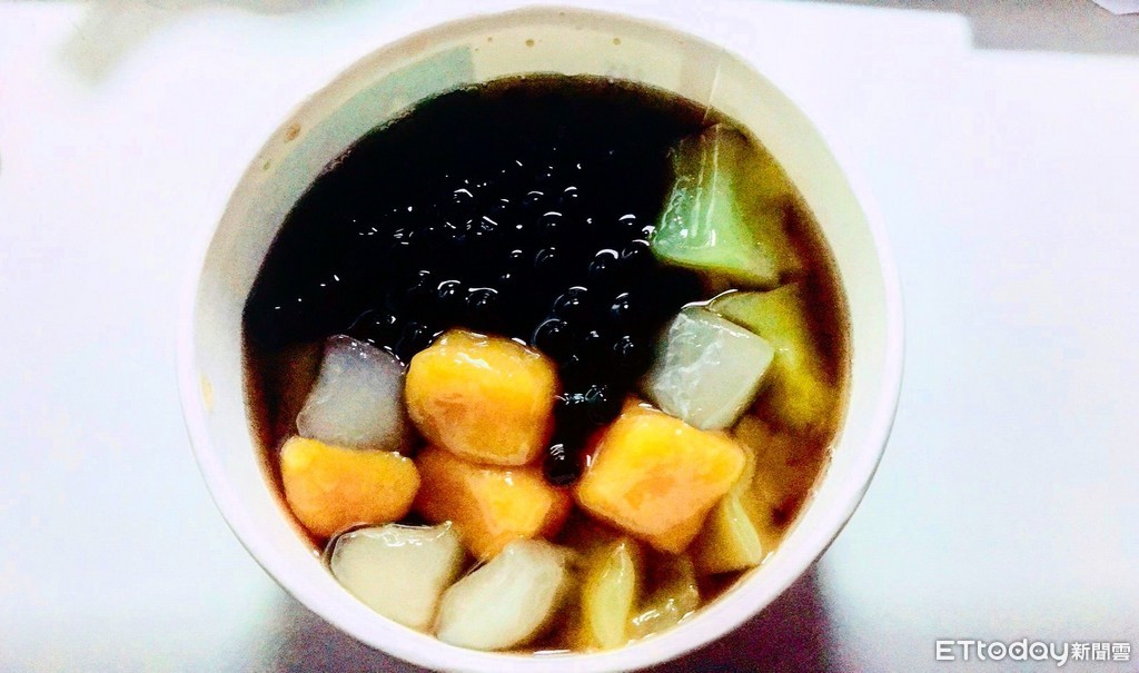 不是紅豆QQ！燒仙草「只加1超強配料」被罵怪咖　網推：必須加爆