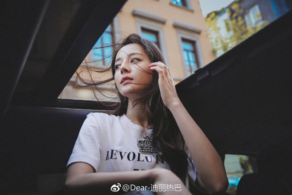 ▲沈月歌聲讓人瞬間戀愛！迪麗熱巴、孫儷的好歌喉你聽過嗎。（圖／Beauty美人誌提供）