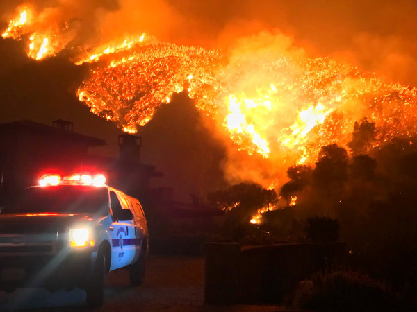 ▲▼加州野火已經刷新紀錄，成為美史上第3大野火。（圖／路透社）