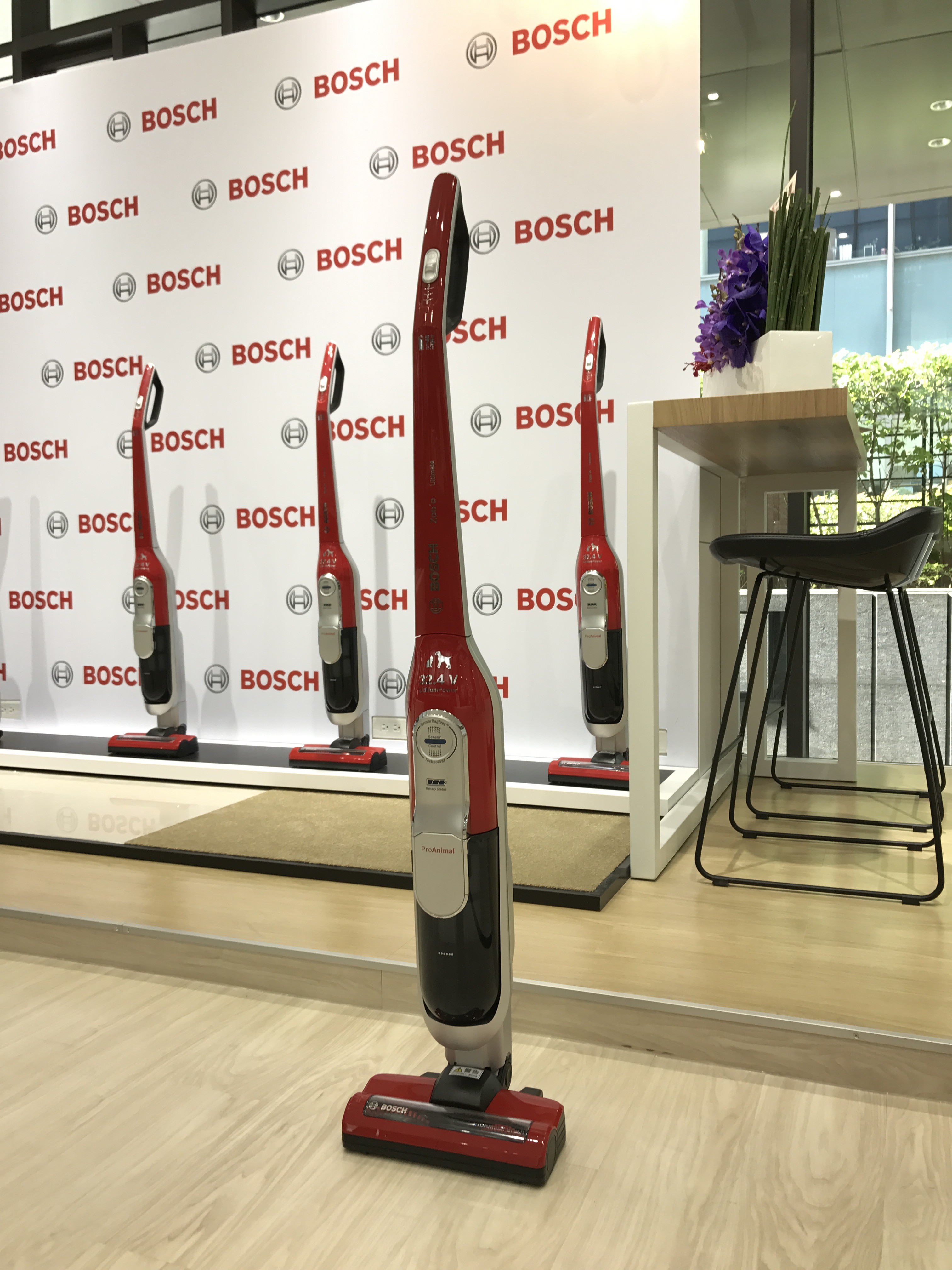 ▲BOSCH推出新款無線吸塵器。（圖／記者蔡惠如攝、BOSCH提供）