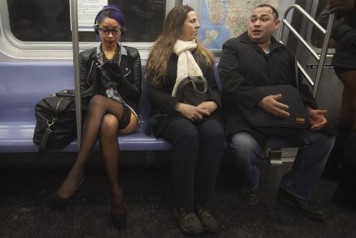 ▲▼ 地鐵,車廂,捷運,交通,通勤。（圖／路透社）