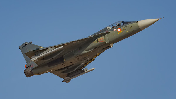 ▲▼由印度斯坦航空有限公司開發的「光輝」輕型戰鬥機。（圖／翻攝自維基百科）