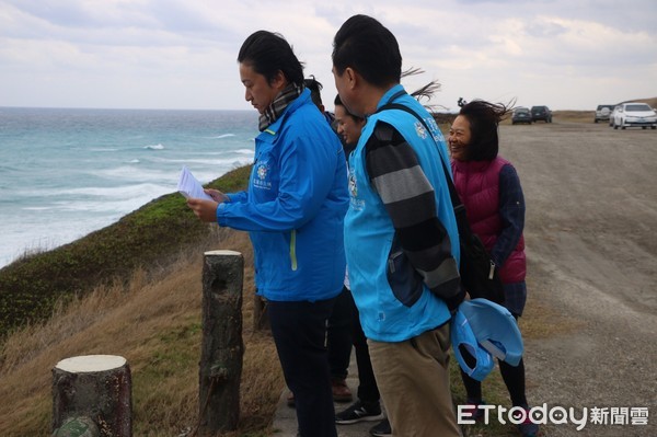 花蓮市垃圾衛生掩埋場邊坡整治工程，預定明年一月施工，市長魏嘉賢前往了解整治工程施工範圍。（圖／花蓮市公所提供）