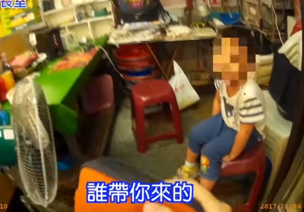 ▲▼ 「我找不到媽媽～」3歲童走失急哭　暖女警「我們幫你」讓他找到家（圖／翻攝自「TCPB 局長室」，下同）