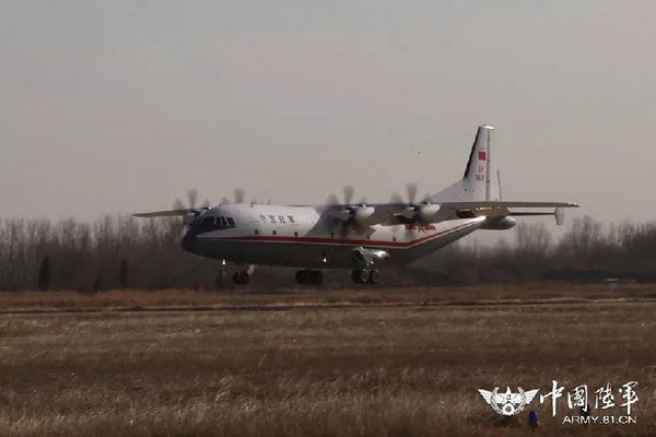 解放軍陸軍第81集團軍某陸航旅日前完成接收第2架運-9型運輸機。（圖／翻攝自中國陸軍）