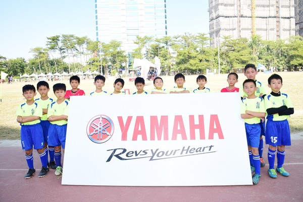 ▲［YAMAHA CUP］由YAMAHA經銷商兼教練與贊助商的林義陣支持30年，右昌國小足球隊實力堅強。（圖／電通提供）