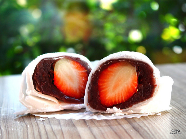 ▲台南期間限定的金桃家草莓大福。（圖／台南先生提供）