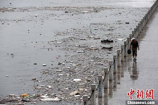 ▲▼中國河水汙染             。（圖／翻攝自中新網）