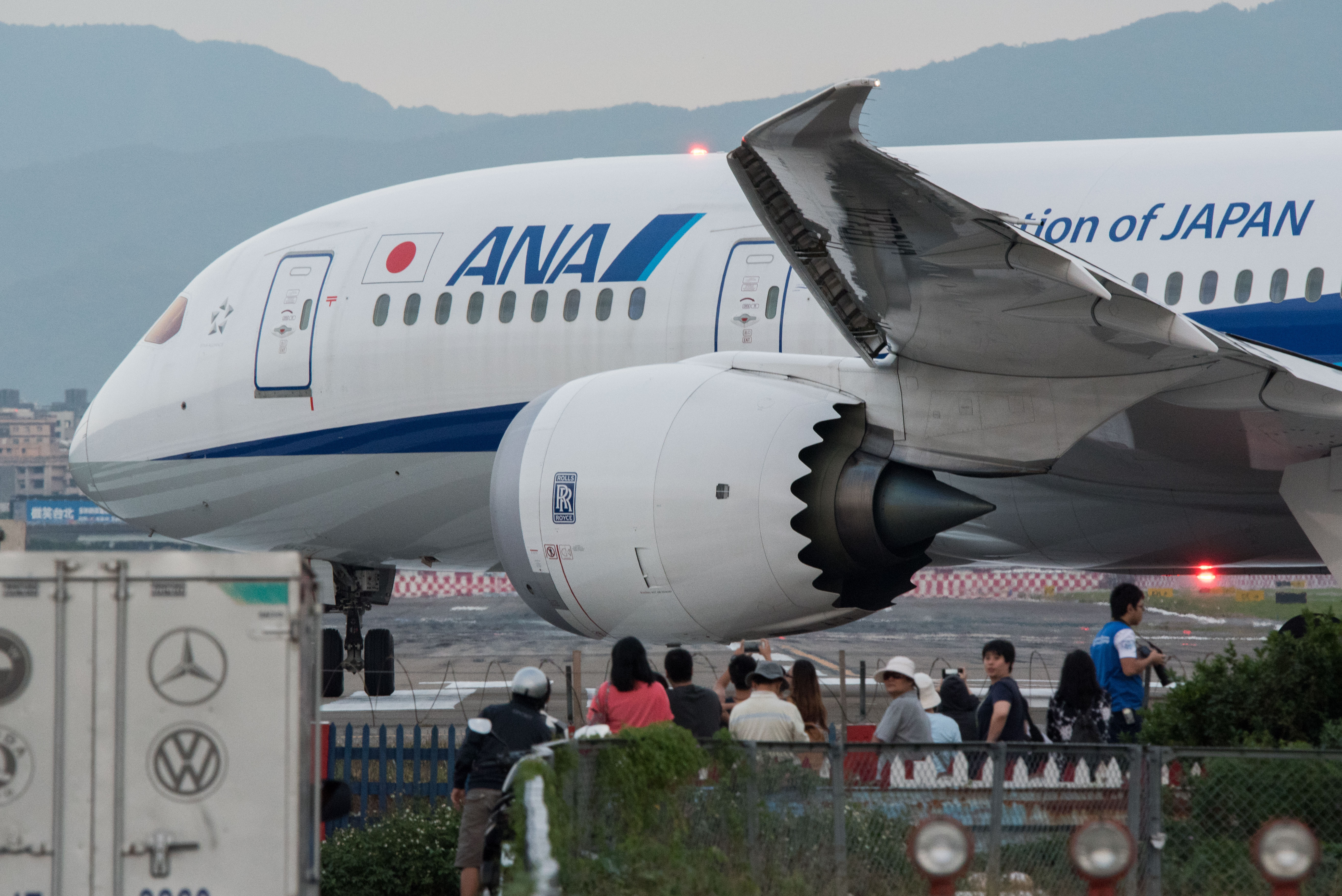 全日本空輸,全日空ANA,航空公司,松山機場,起飛,波音787（圖／記者季相儒攝）