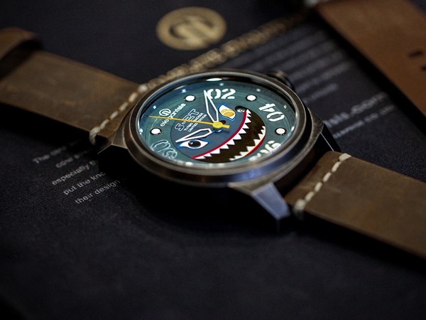 ▲愛樂時推出反潛戰機紀念腕錶（圖／品牌提供）