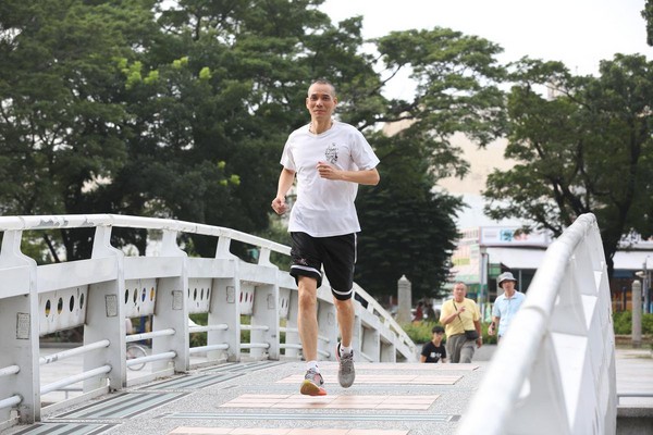 林益慶從18歲開始每日長跑，這個習慣堅持至今，如同他堅持一定要長期投資。