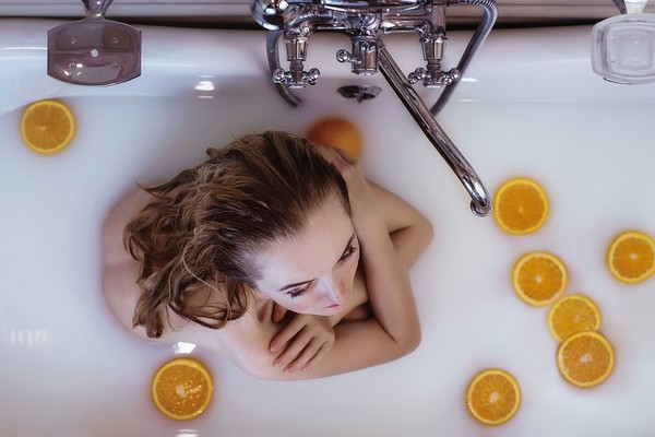▲泡半身浴可以促進血液循環，消水腫。（圖／翻攝自pixabay，以下同）
