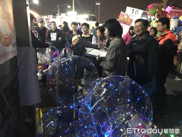 ▲台南市政府跨年晚會已公告及宣導禁止參加者攜帶「波波球」入場，呼籲參加者配合辦理球。（圖／市府提供）