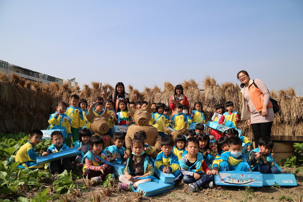 ▲▼嘉義縣太保市「稻草迷宮」遭人放火燒掉。（圖／翻攝自嘉義縣政府官網。）