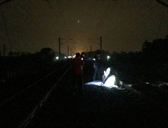 ▲▼快訊／莒光號撞上！路人噴飛對向遭2列車連撞　慘死車底。（圖／翻攝自臉書／fun臺鐵）