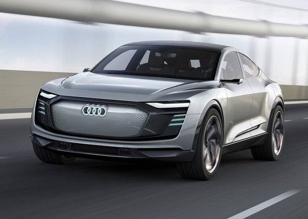 向家族臉說掰掰　奧迪未來將為旗下車款打造專屬外觀（圖／翻攝自Audi）