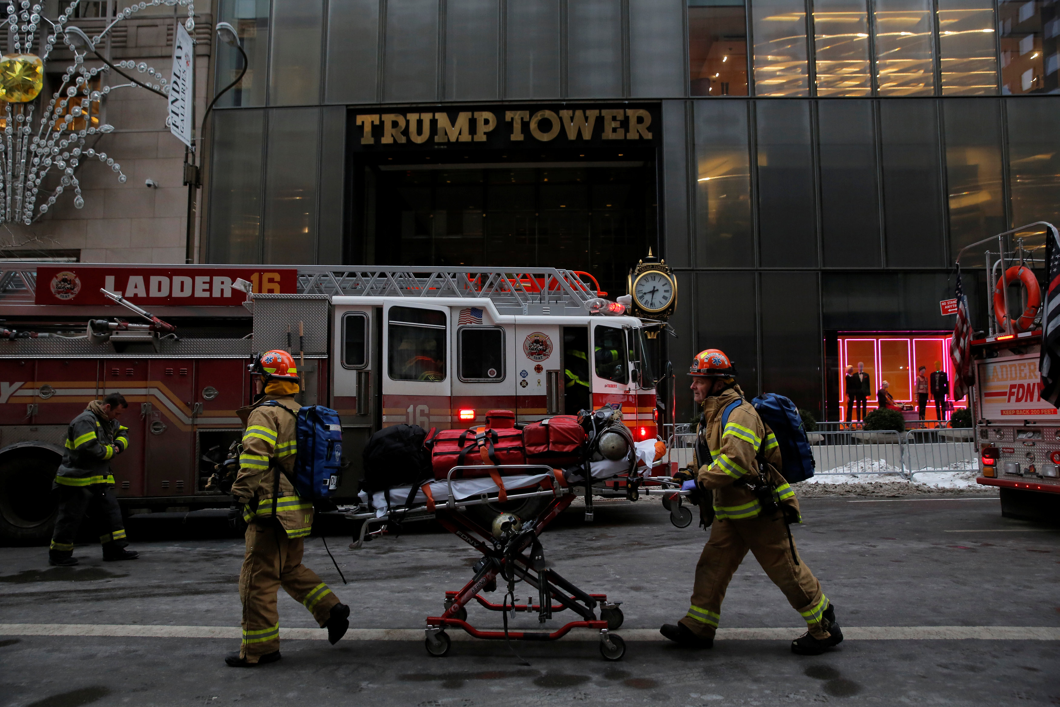 ▲川普大樓（Trump Tower）失火。（圖／路透社）