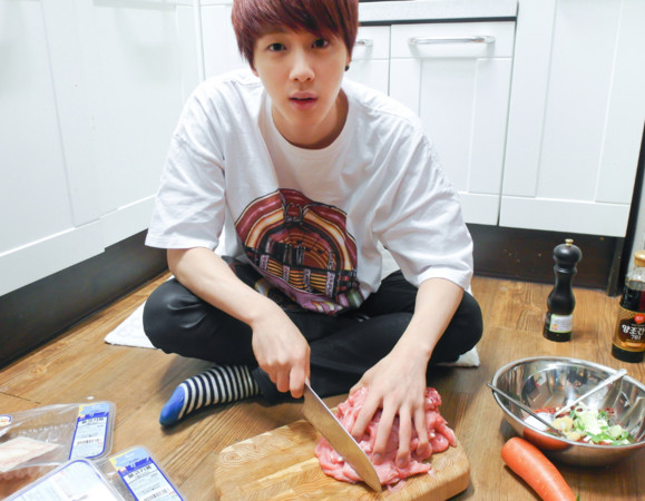 ▲▼「料性男」偶像－防彈少年團 Jin。（圖／翻攝自BANGTAN BLOG）