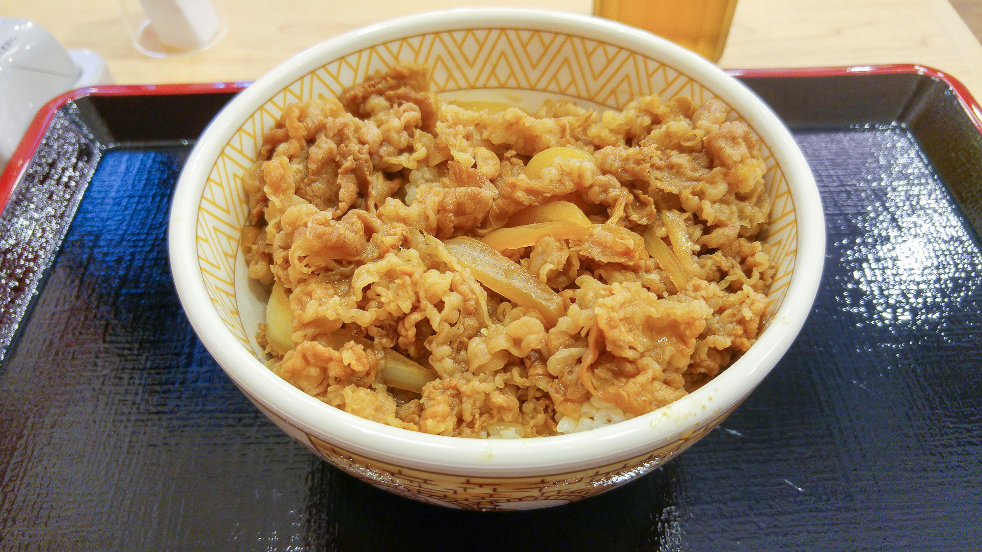 ▲すき家牛丼。（圖／記者黃士原攝）