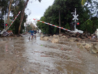 南加州暴雨13死20傷「公路變成河」