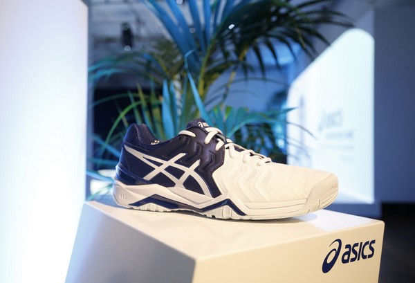 ▲「喬帥」喬科維奇ASICS專屬設計網球鞋款GEL-RESOLUTION NOVAK在澳網首度正式亮相。（圖／品牌提供）