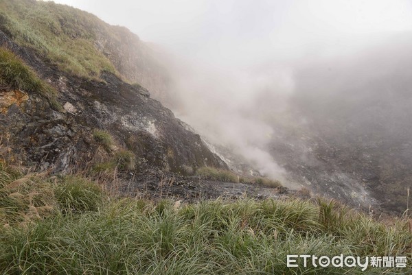 ▲▼小油坑後火山活動地質景觀區,後火山作用,七星山,噴氣孔,溫泉,湧泉,陽明山國家公園,大屯山火山群。（圖／記者李毓康攝）